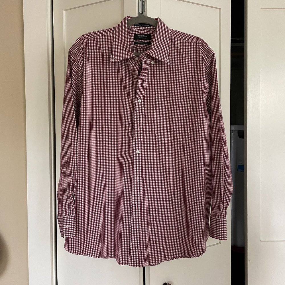 Nordstrom Men's Traditional Fit Button Down